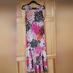 Attitudes by Renee Floral Sleeveless Dress Size LP